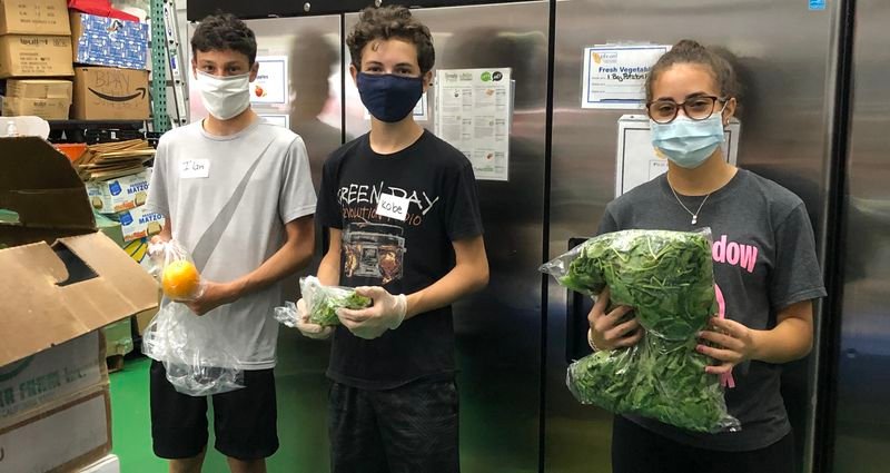 South Florida synagogues host food drives to stock kosher pantries
