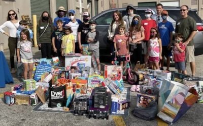 Clothing pantry, synagogues partner for Hanukkah toy drive